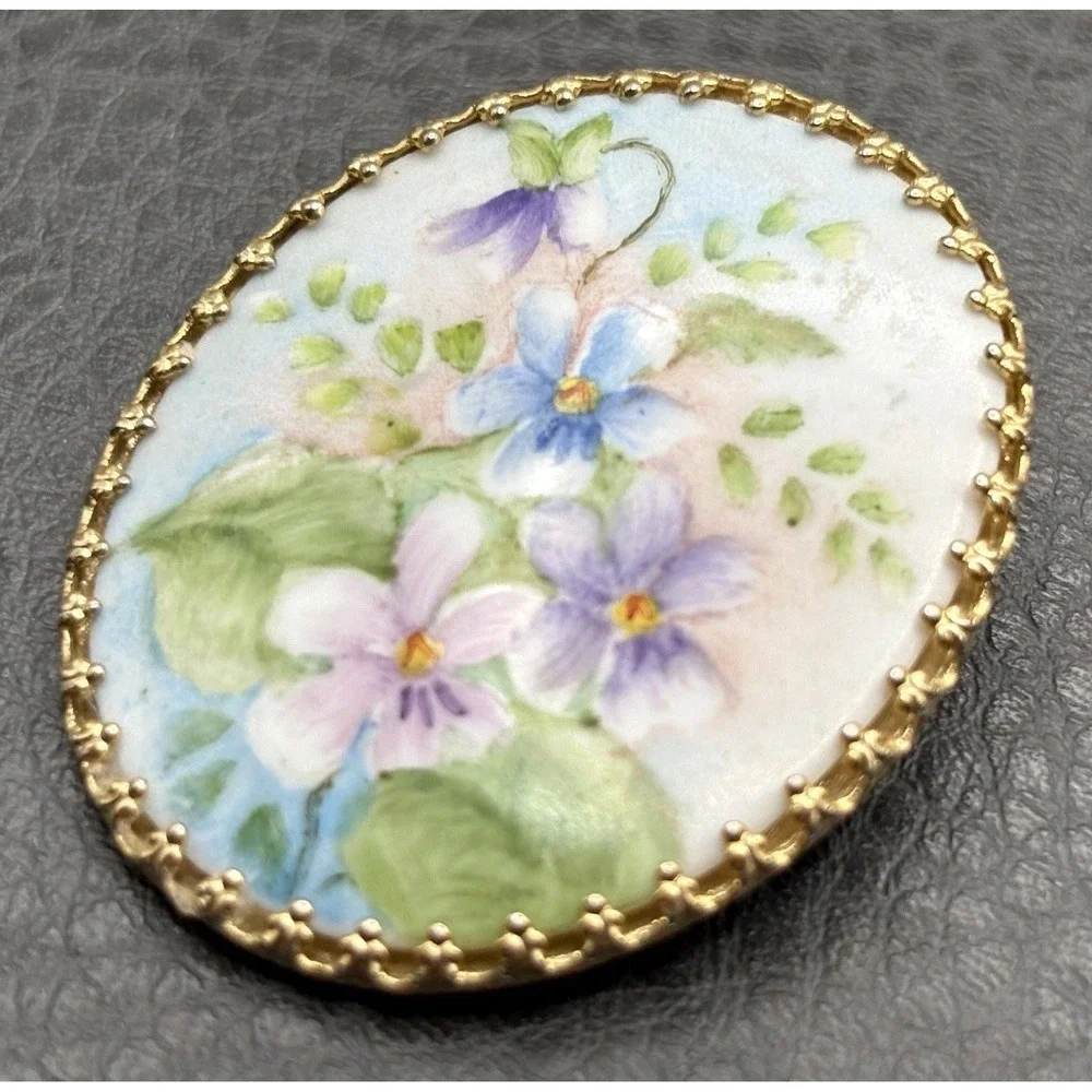 Vintage Hand Painted Porcelain Violet Pansy Flower Brooch Gold Tone